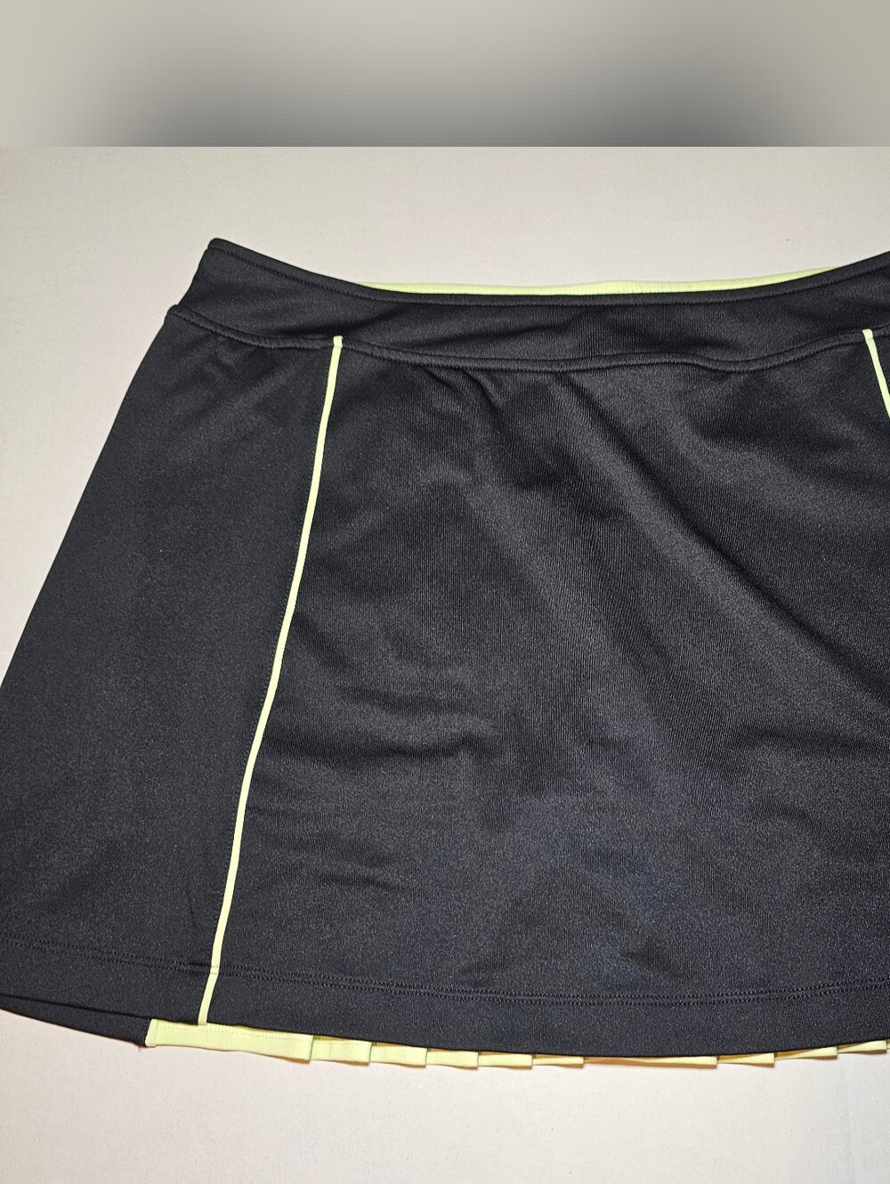 Slazenger Skort Skirt Women’s Size Medium Golf Pickleball Tennis  Stretch Logo
